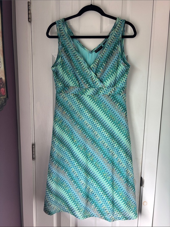 New York & Company Dresses & Skirts - New York & Company Aqua and Teal Chevron Wrap Dress